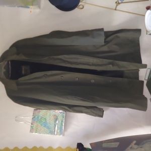 Mens vintage London Fog coat all buttons, black lining unzips